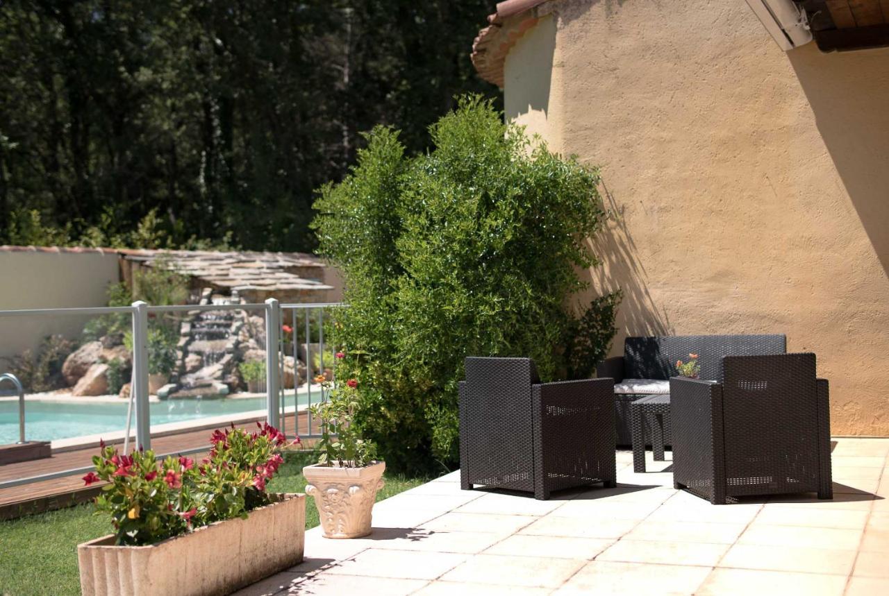 Mas Des Sentes Petit T1 Apartment Nans-les-Pins Exterior foto